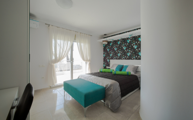 Toroni Luxury Villas - Orange Villa