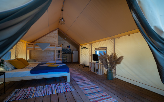 Gosti Glamping