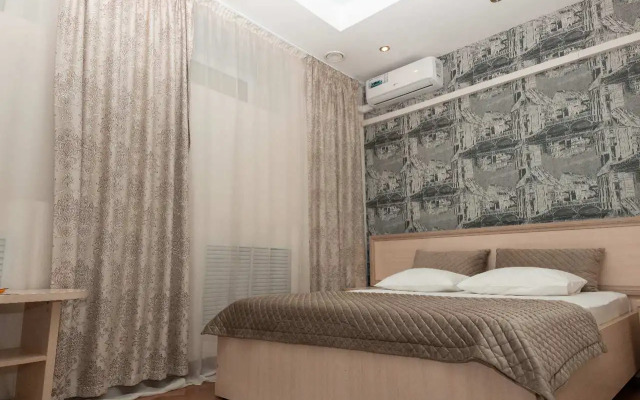 Отель Надежда