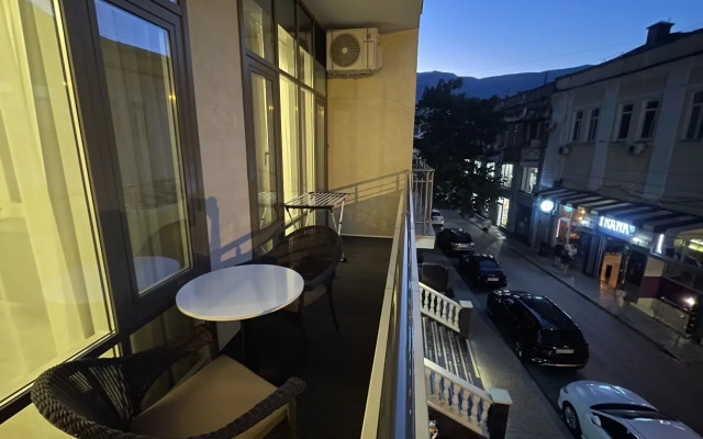 Na Ulitse Ignatenko 9s1 10 Apartments