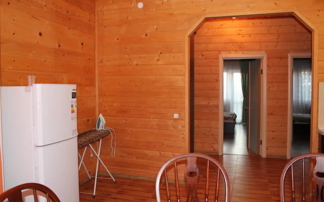 Na Shosse Alupkinskom 62V Guest House