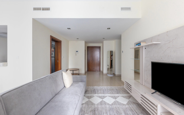 Welcome Home in Blakely Tower Apartments