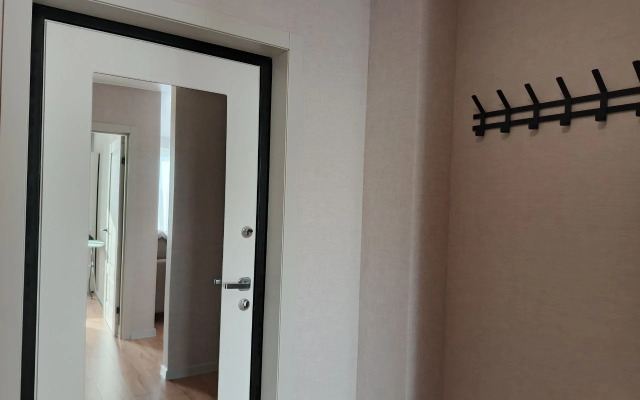 Квартира 1-комнатная с видом на озеро, 10/23 эт.