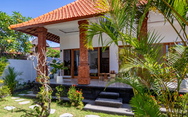 Novaya Chastnaya, Ogromny Basseyn, Changu, View Bali Villa