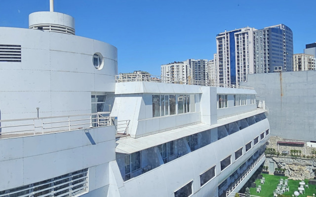 Cruise Hotel