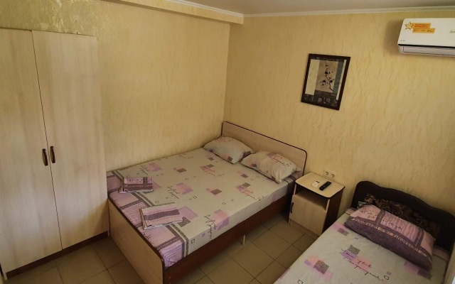 Oksana Guest House
