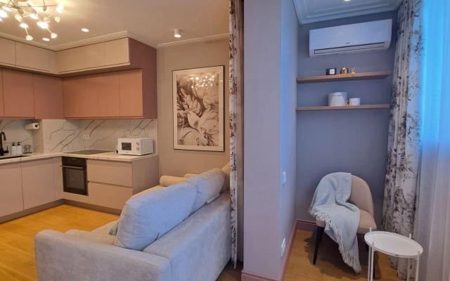 V Tsentre Sochi U Morya Apartment