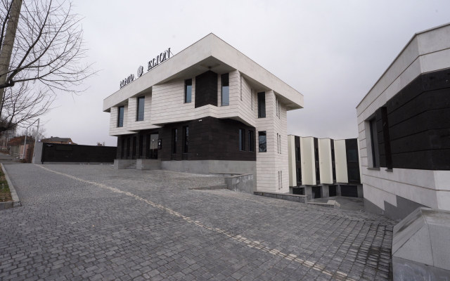 Hotel Elion