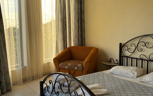 Villa Familia Mini-hotel