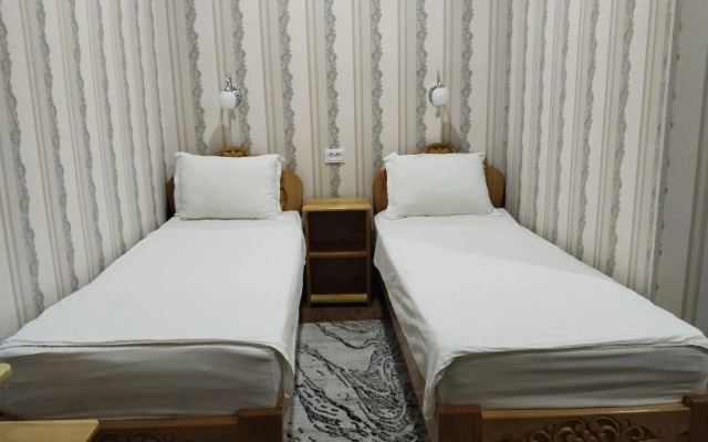 Allanazar Ota Guest house