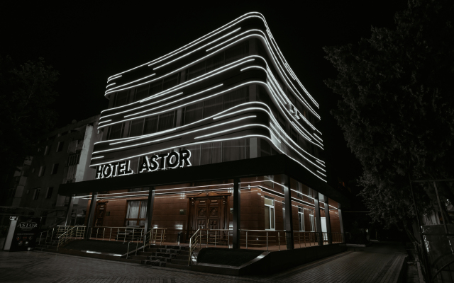 Отель Astor