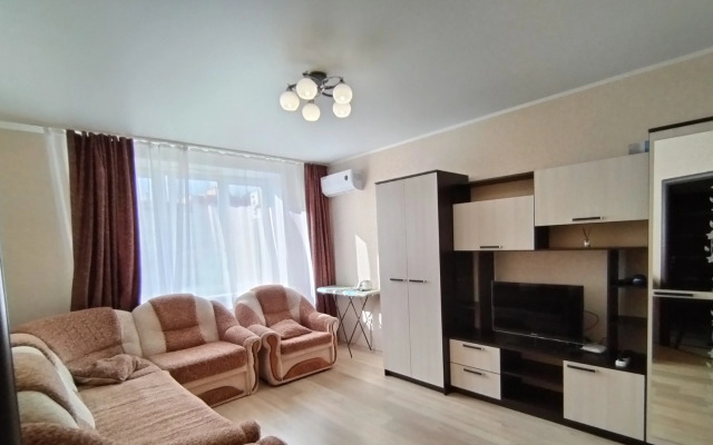 Na Ulitse Revolyutsii 3k1 Flat