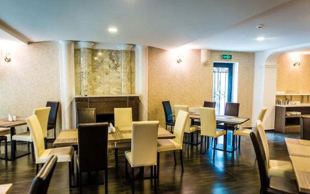 Отель "Вишневый сад"