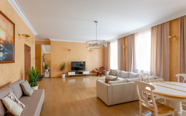 Квартира возле Эрмитажа