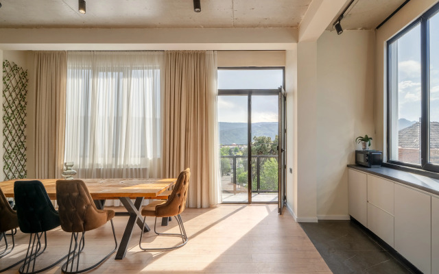 Trehkomnatniye Niabi Loft Apartments