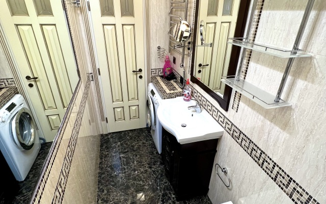 3-komnatnaya Premium Klassa Yarapartments na Sovetskoy 21 Flat
