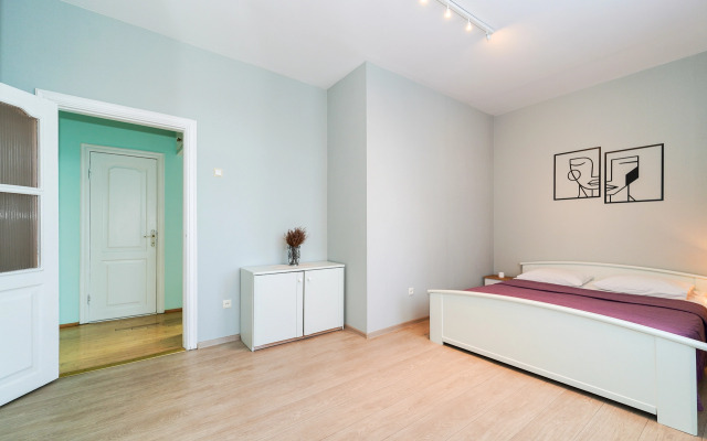 Na Krasnoarmeyskoy 24А Flat 3-room