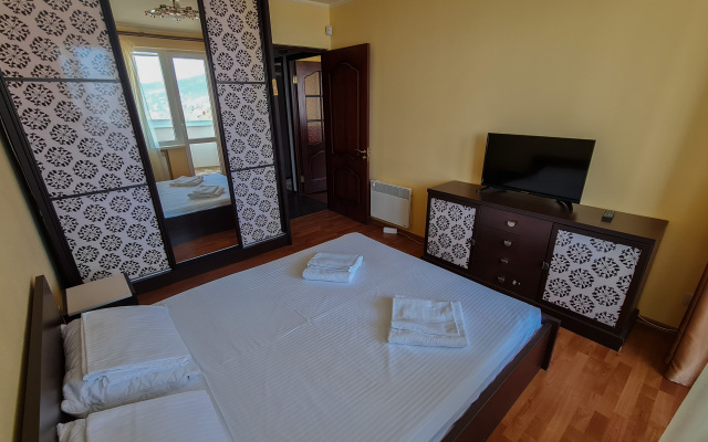 Dvuhkomnatnyie S Vidom Na More Apartments