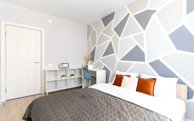 Апартаменты евротрёхкомнатные на Полимерном 13