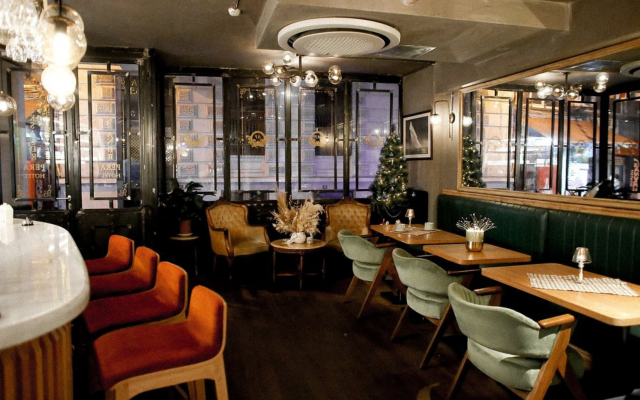 Отель Aleksandr Pera