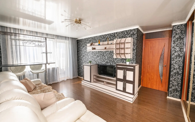 Квартира 2-х комнатная на Третьей Рабочей