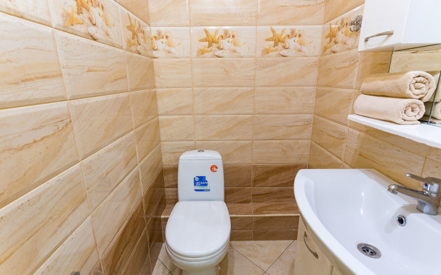 Yevro 3kh Komnatnye Apartamenty S Vidom Na Park Galitskogo Apartments
