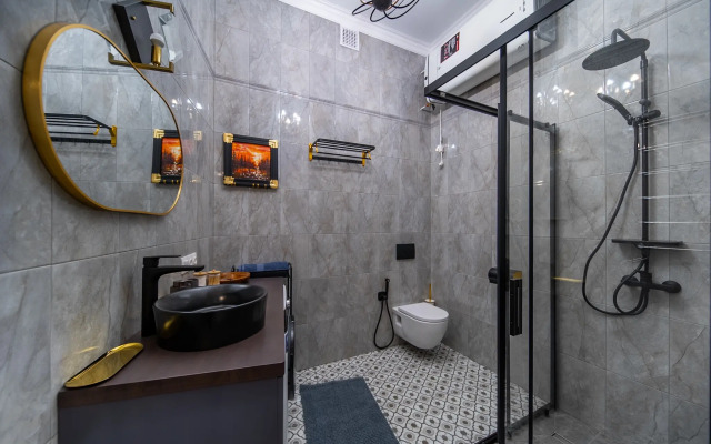 Trekhkomnatnaya Parusa Flat