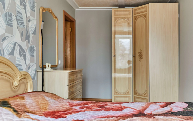 Na Ozerkovoy 51k2 Flat