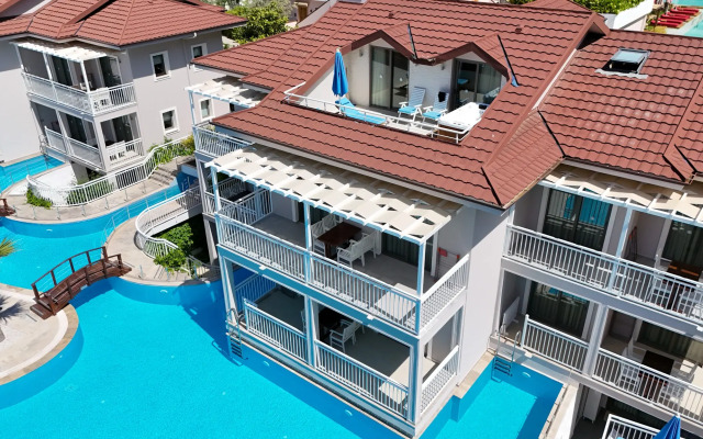 Mozaik Swim Up Hotel