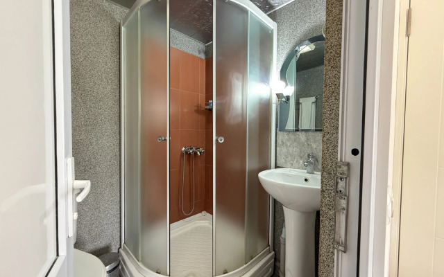 Aphra at Tbilisi Sea Hotel