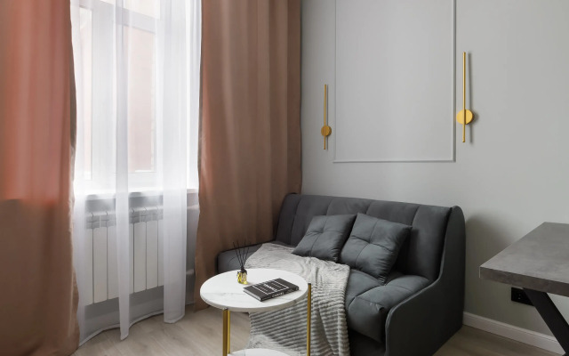 Апартаменты с Дизайнерским Ремонтом в Отличной Локации