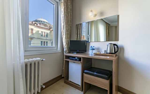 Elasophia Hotel