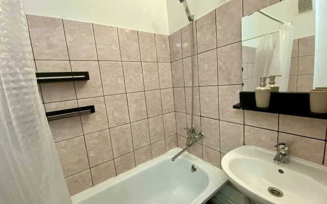 Апартаменты на Ул Академика Парина 46/5