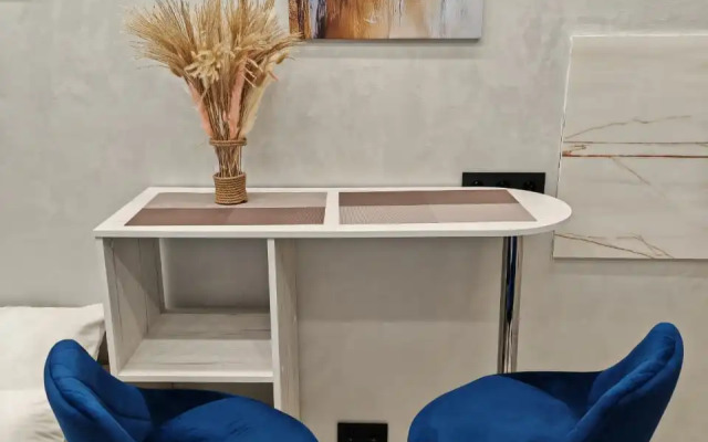 Studiya Na Bartenevskoy 18k2 Apartments