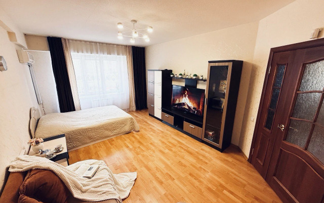 Na Petra Yermolaeva 1 Flat