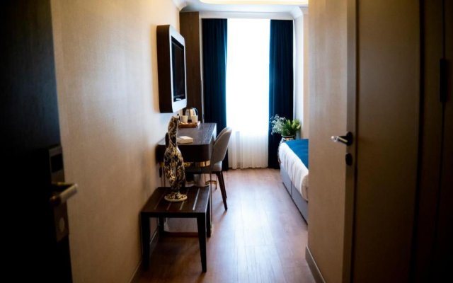 Nevi Hotel & Suites İstanbul Taksim