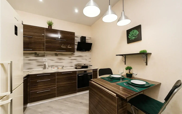 Апартаменты РусХаус у Аквапарка, возле центра и набережной (RusHouse)