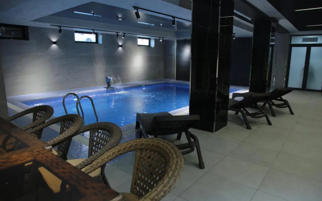 Отель Unique Airport