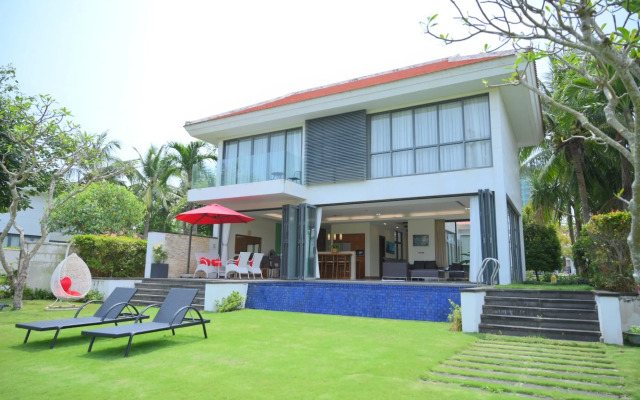 The Ocean Villa