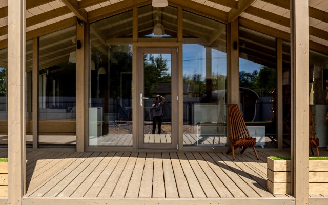 Teplo House Guest House