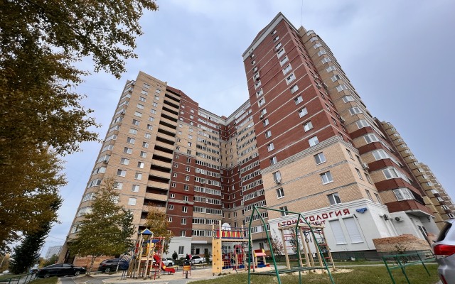 1kv South Port Shopping center Favorite of Demyan Bedny 92 Apartments