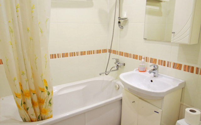 2kh Komnatnye Apartamenty U Zhd Vokzala Flat