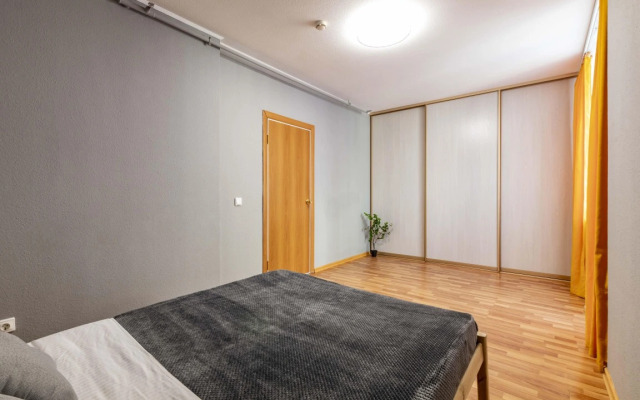 DreamHouse ZhK Stachek 4 Apartments 2