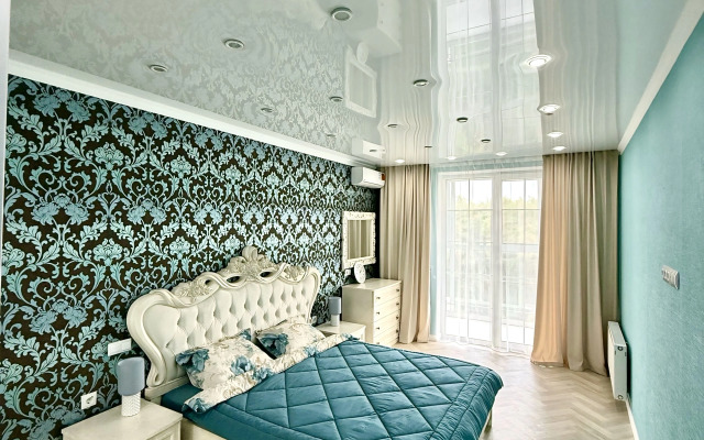 na Komsomolskoy Flat