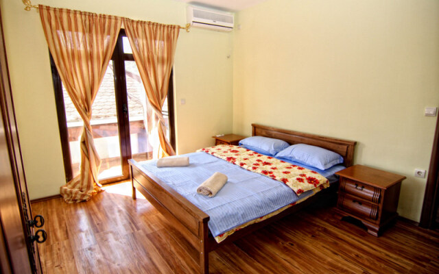 Astra2 Villa