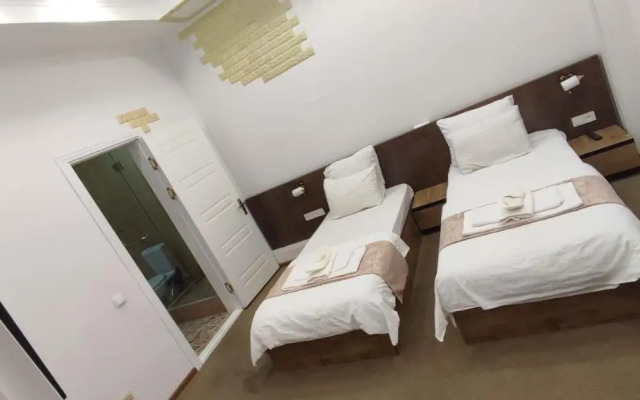 Art Rakat Hotel