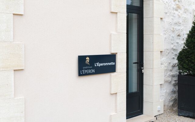 Гостевой дом L'Eperonnete surrounded by vineyards, 5* classification