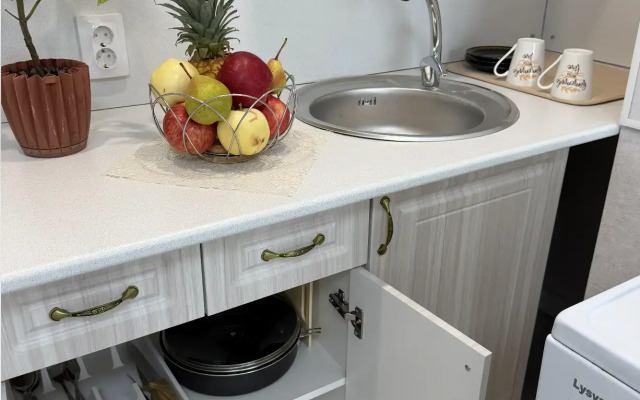 Квартира Уютная студия с новым ремонтом в тихом районе