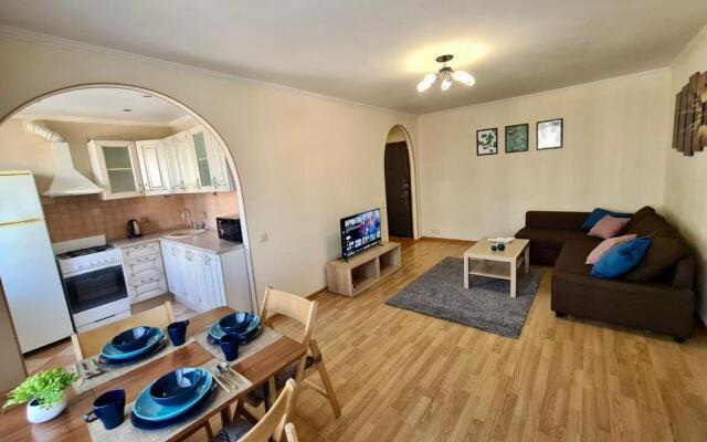 Квартира Уютная двухкомнатная на Усачева