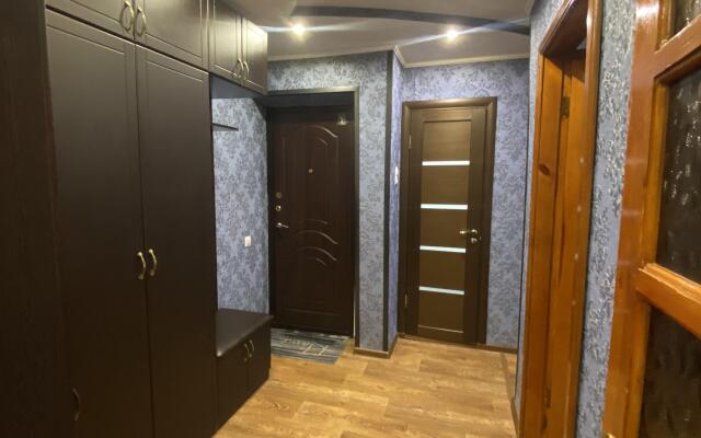 Апартаменты Шестиместная двушка DUBKI с 4 кроватями